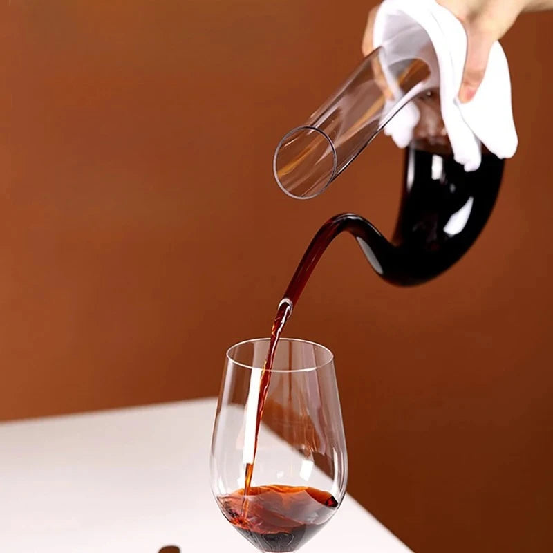 Crystal Wine Decanter Aerator 1500ml – Elegant Barware Essential for the Modern Home Bar