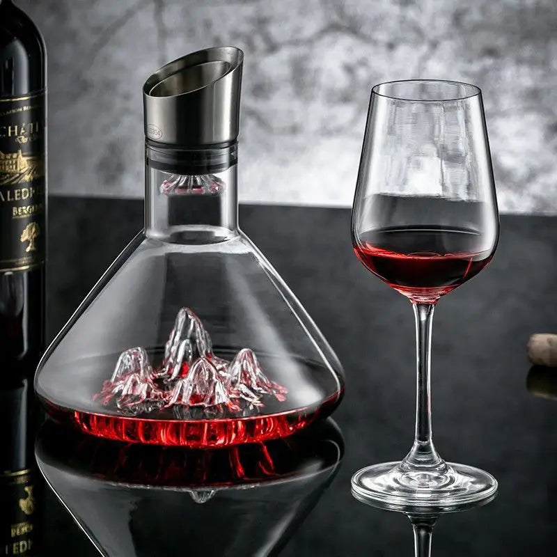 Handmade Crystal Whisky Decanter – Contemporary Home Bar Essential for Cocktail Shakers