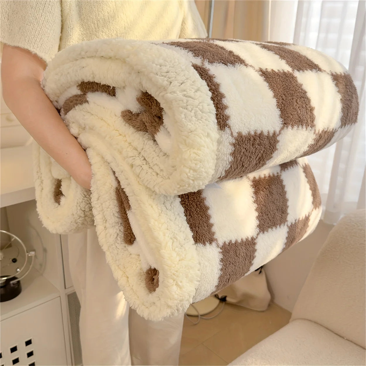 Double-Layer Plush Blanket, Cozy All-Season Throw. Soft, Machine Washable for Bed & Sofa. Luxury Comfort!
