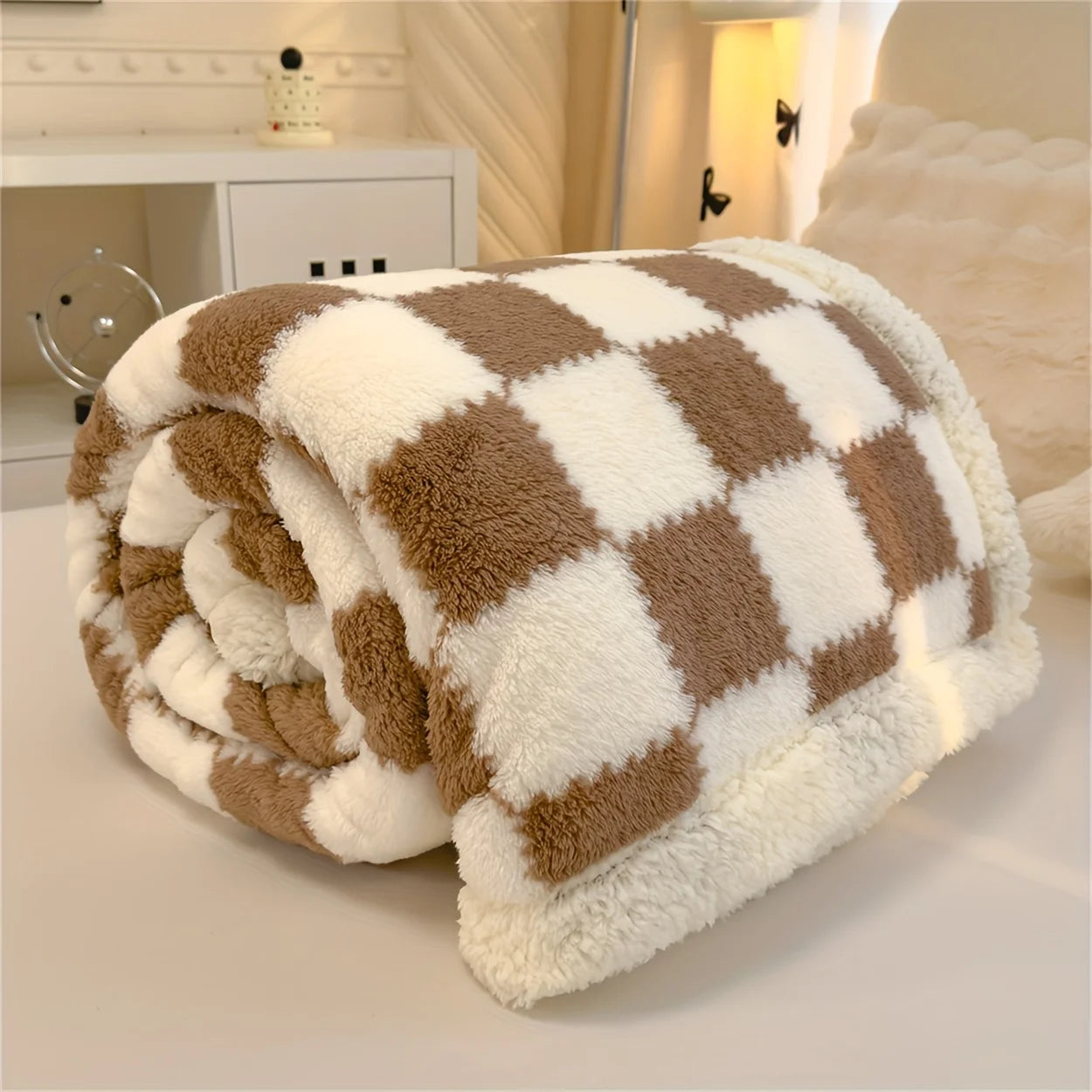 Double-Layer Plush Blanket, Cozy All-Season Throw. Soft, Machine Washable for Bed & Sofa. Luxury Comfort!