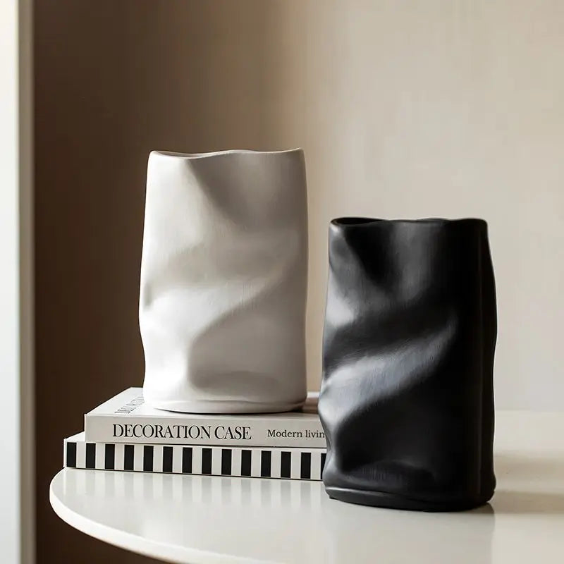 Graphic Black & White Ceramic Display Vase | Cabinet Luxury Home Décor